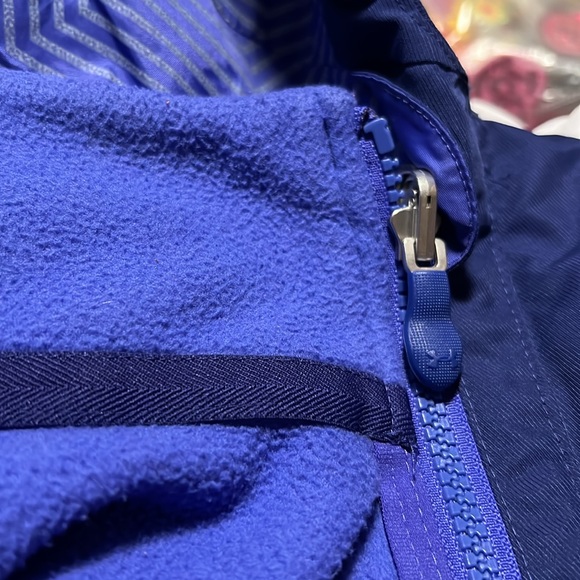 Under Armour Jacket - Picture 5 of 5